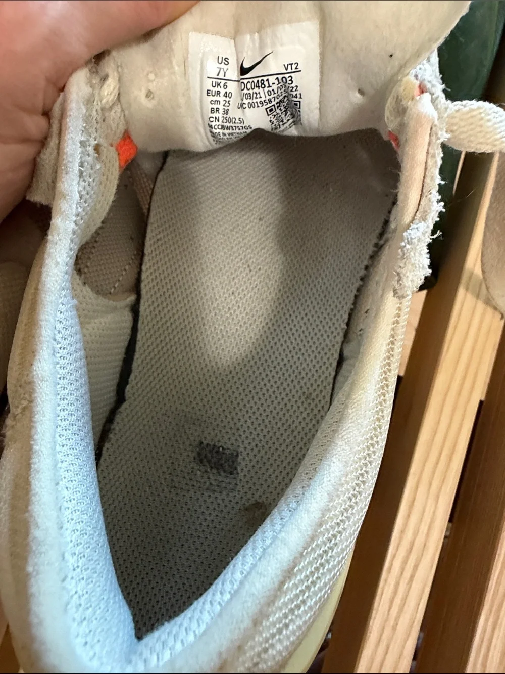 Nike waffle shoes